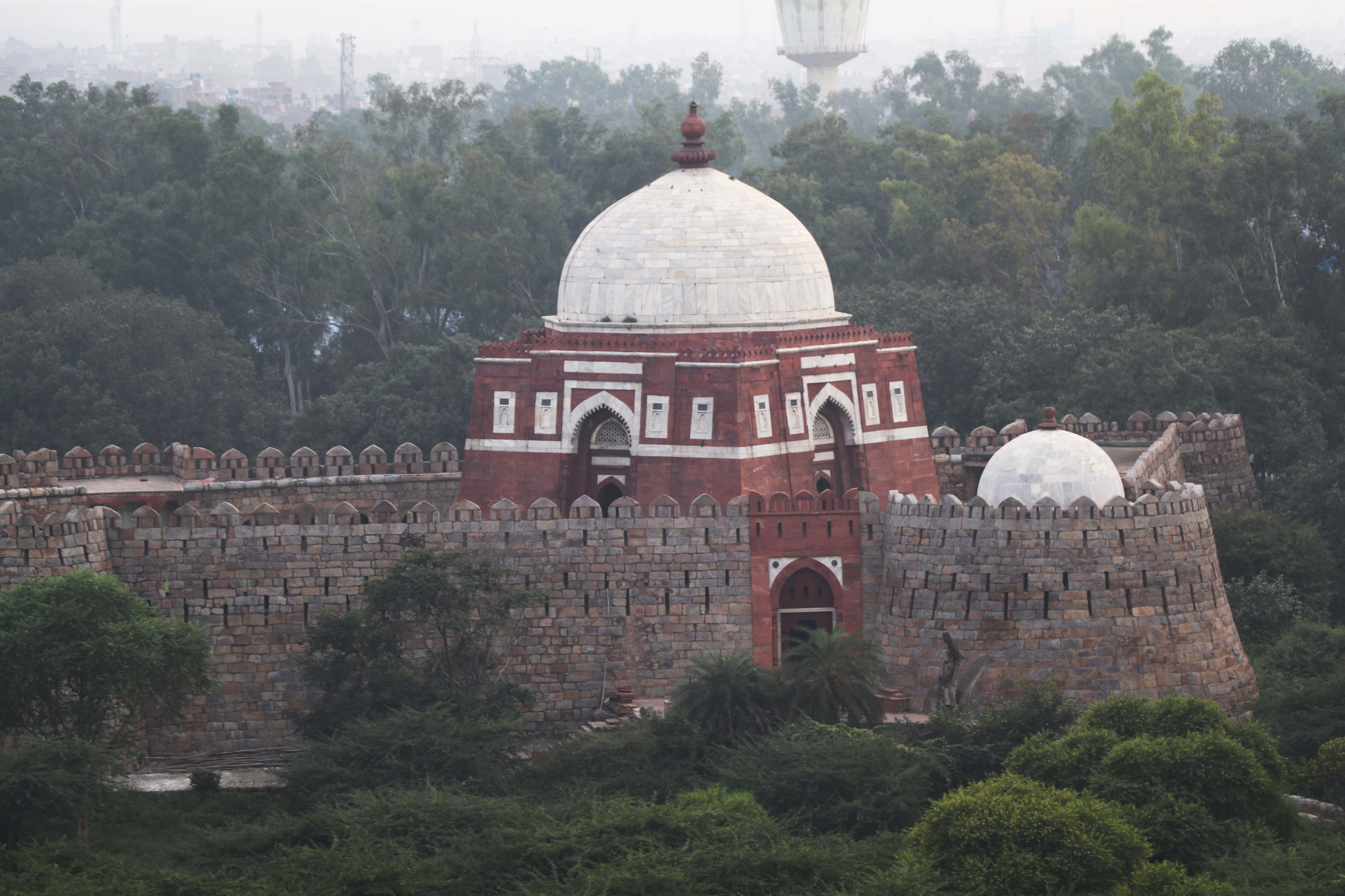 giyathudin-tomb-from-fort