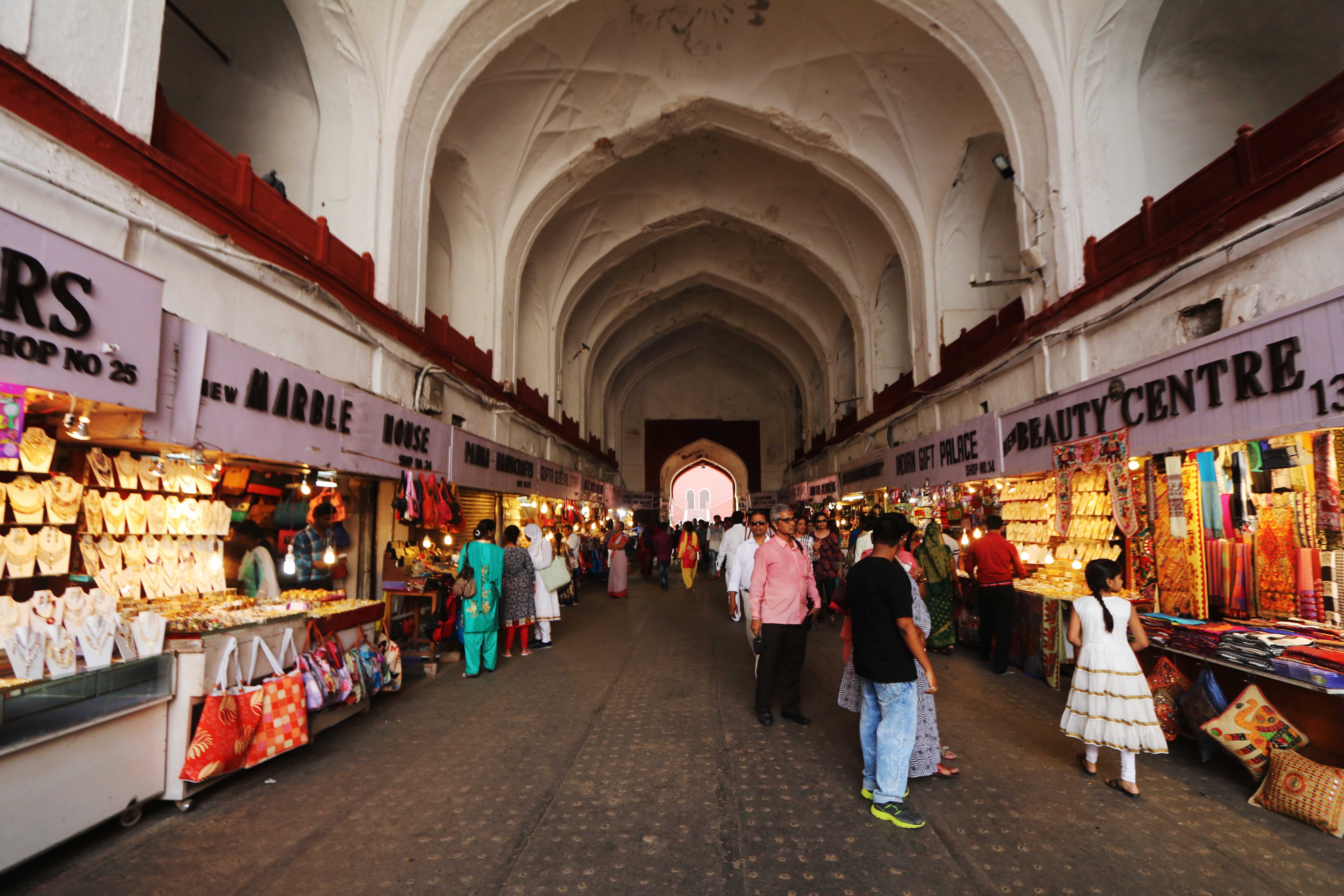 red-fort-market