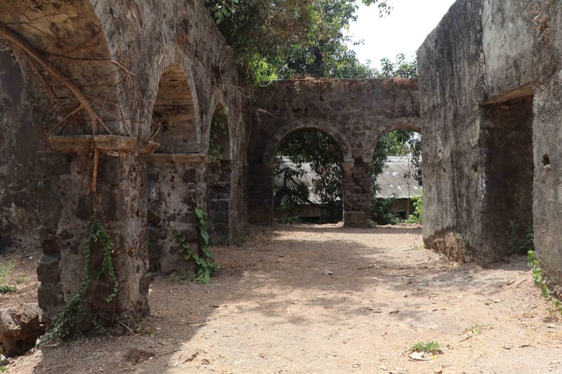 ghodbunder arches 2