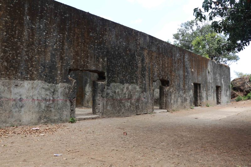 ghodbunder fort rooms2