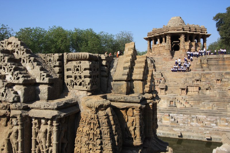 modhera tank view