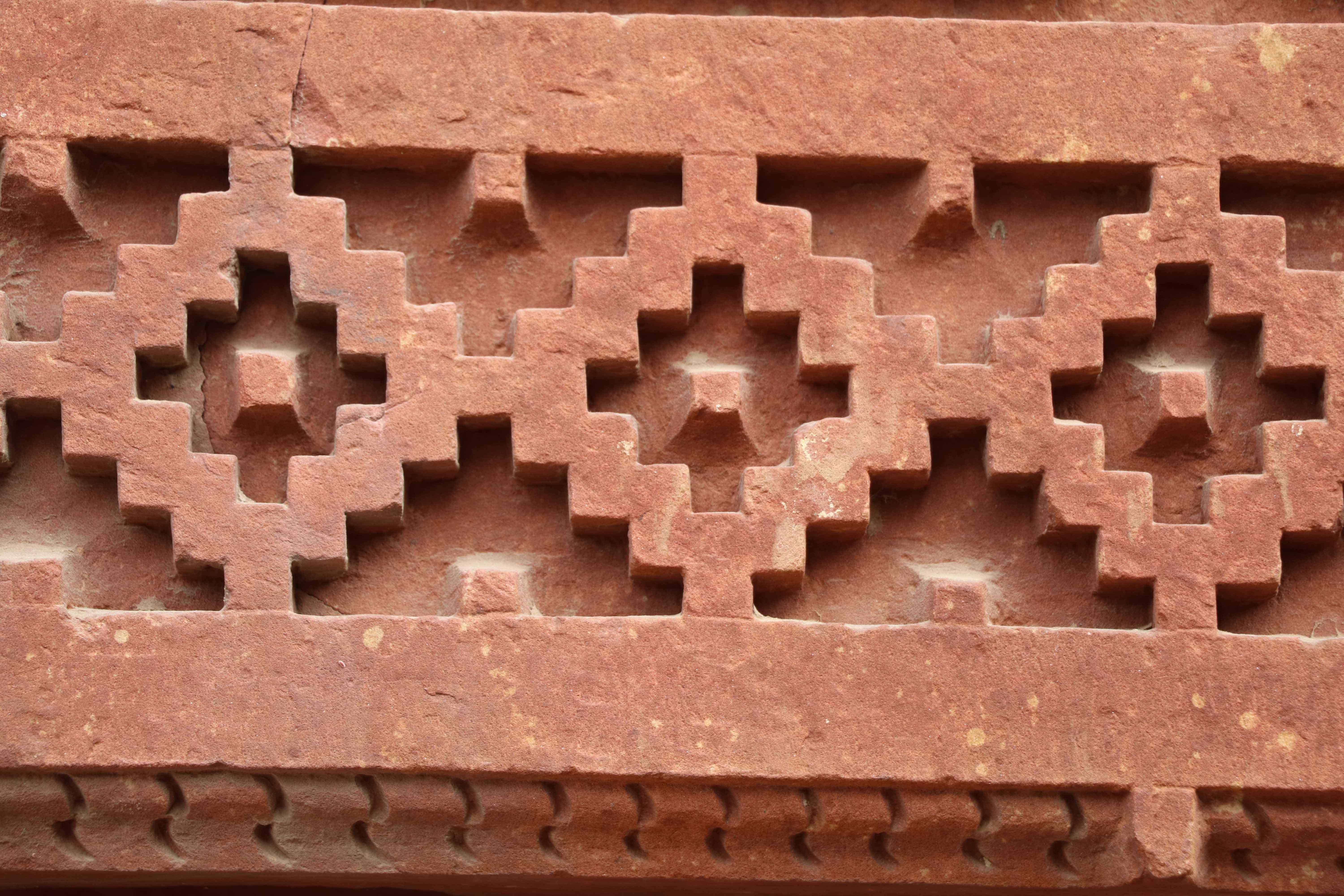 30 qutb alai darvaja